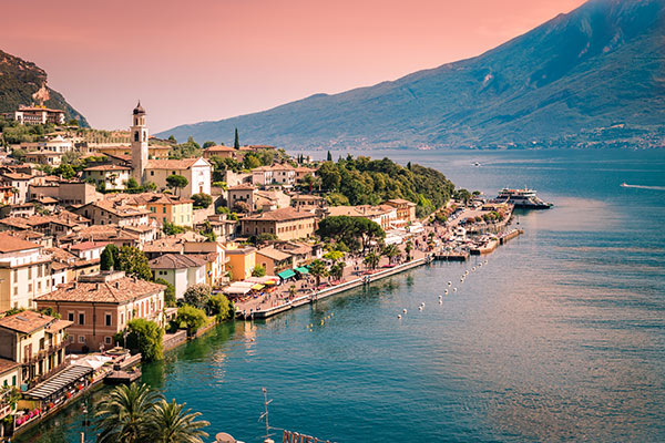 mercati sul lago di garda